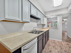 5208 Arboles Drive A4, Houston TX 77035