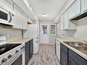 5208 Arboles Drive A4, Houston TX 77035