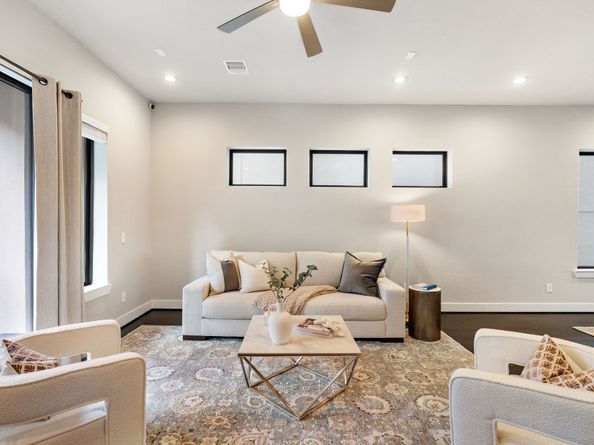 4219 Allen Street, Houston TX 77007