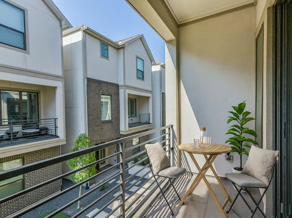 4219 Allen Street, Houston TX 77007