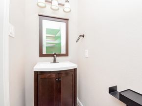 12869 Kingsbridge Lane, Houston TX 77077