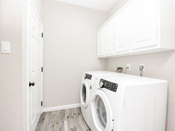 12869 Kingsbridge Lane, Houston TX 77077