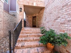 12869 Kingsbridge Lane, Houston TX 77077