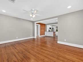 5508 Truett Street, Houston TX 77023