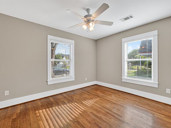 5508 Truett Street, Houston TX 77023