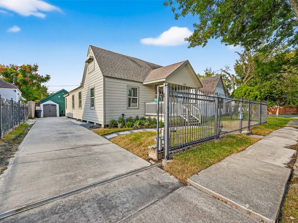 5508 Truett Street, Houston TX 77023