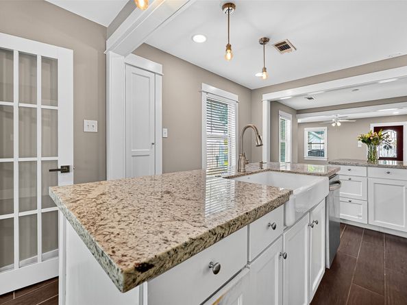 5508 Truett Street, Houston TX 77023