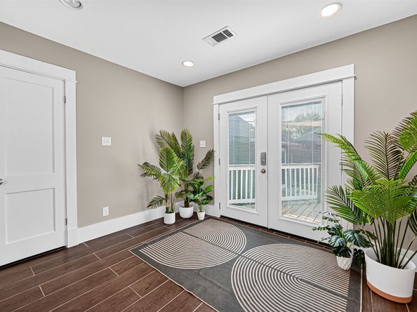 5508 Truett Street, Houston TX 77023