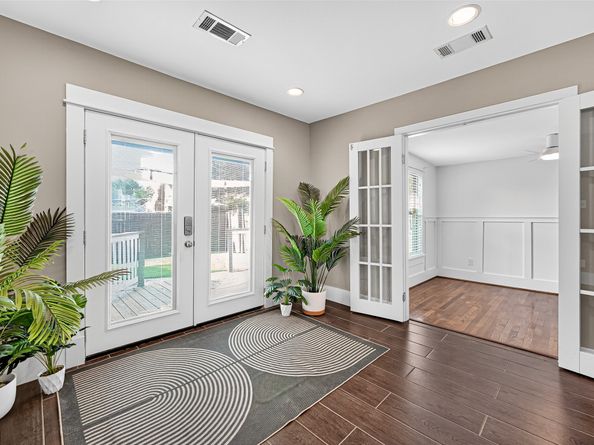 5508 Truett Street, Houston TX 77023