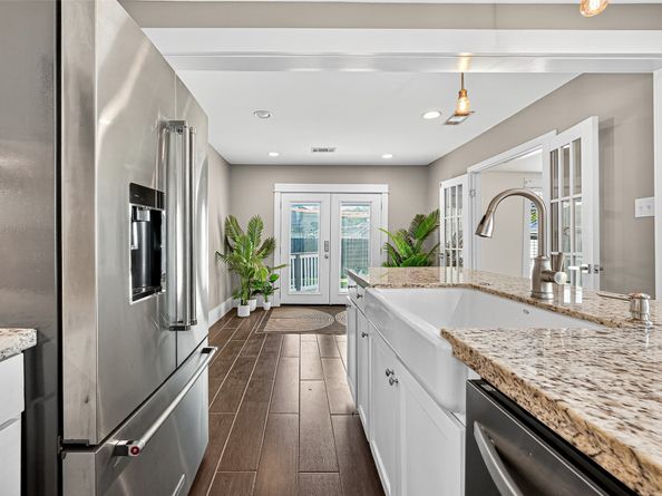 5508 Truett Street, Houston TX 77023