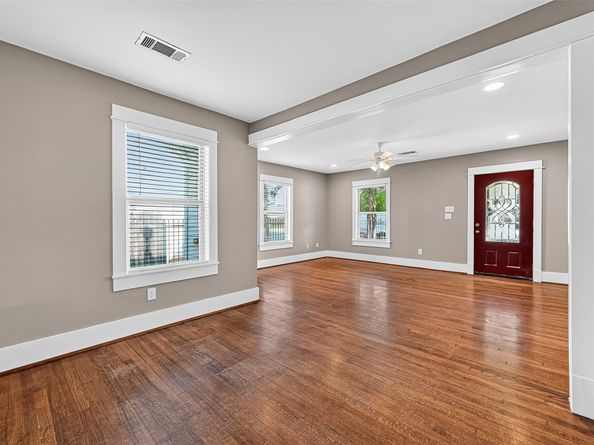 5508 Truett Street, Houston TX 77023