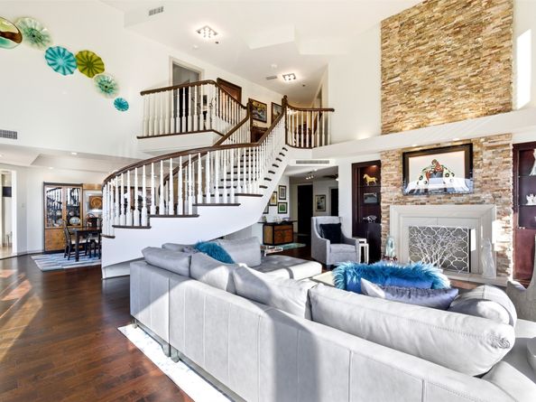 3350 Mccue Road 2402, Houston TX 77056
