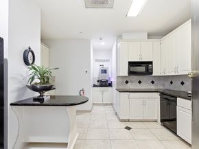 3350 Mccue Road 2402, Houston TX 77056