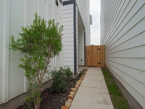 8911 Grovner Place, Houston TX 77055