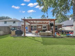 123 Genesee Ridge Drive, The Woodlands TX 77385