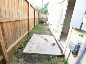 11607 Main Pine Drive, Houston TX 77025