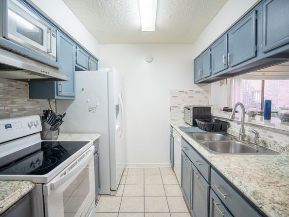 10169 Oakberry Street, Houston TX 77042