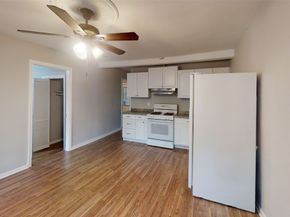 11314 Courtshire A, Houston TX 77076