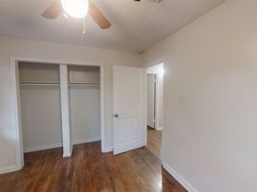 11314 Courtshire A, Houston TX 77076