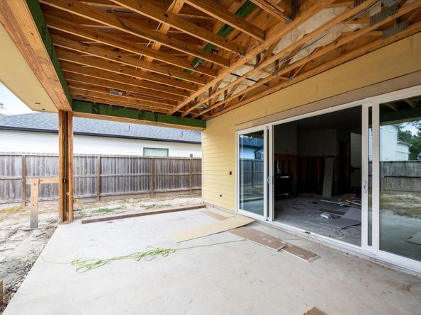 1614 Woodcrest Drive, Houston TX 77018