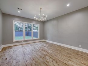 1614 Woodcrest Drive, Houston TX 77018