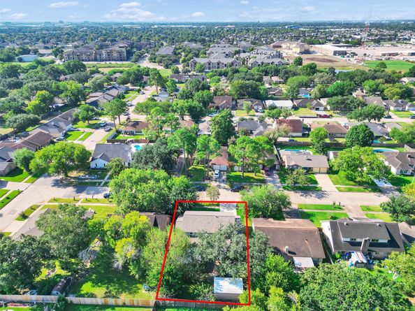 12710 Crow Valley Lane, Houston TX 77099