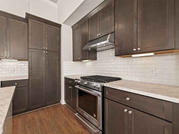 1040 W 26th Street A, Houston TX 77008