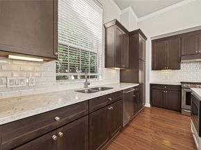 1040 W 26th Street A, Houston TX 77008