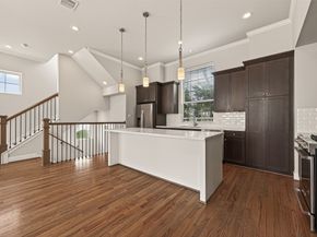 1040 W 26th Street A, Houston TX 77008