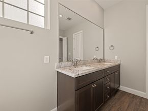 1040 W 26th Street A, Houston TX 77008