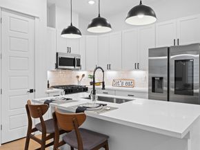 324 Neyland Street, Houston TX 77022