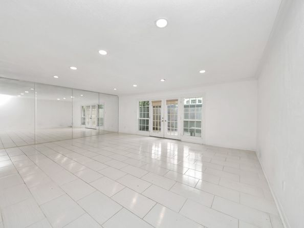 832 Wax Myrtle lane 832, Houston TX 77079