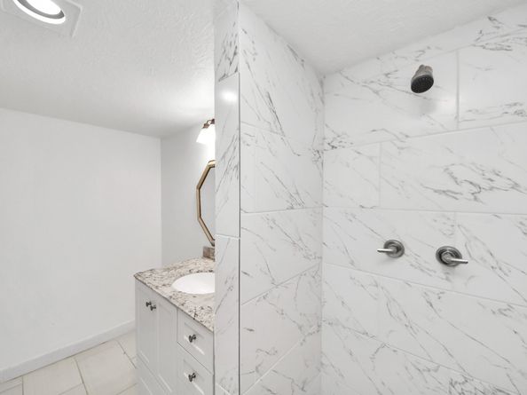 832 Wax Myrtle lane 832, Houston TX 77079