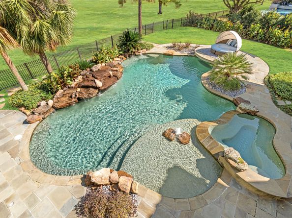 3511 Avignon Court, Houston TX 77082