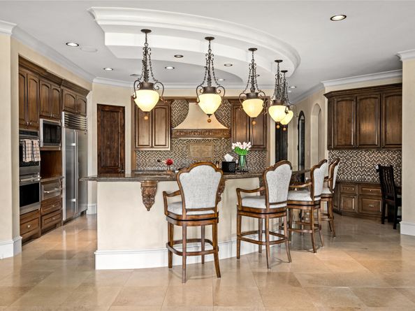 3511 Avignon Court, Houston TX 77082