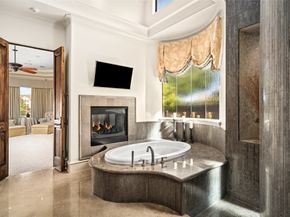 3511 Avignon Court, Houston TX 77082