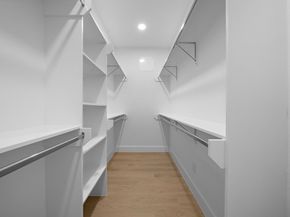 1305 Amundsen St N, Houston TX 77009