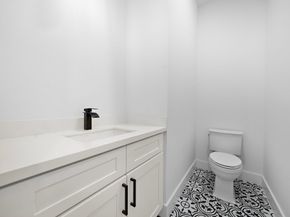 1305 Amundsen St N, Houston TX 77009