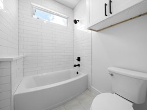 1305 Amundsen St N, Houston TX 77009