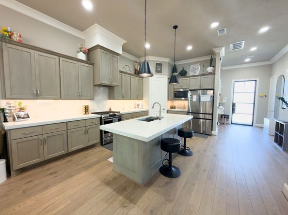 2437 Prairie Hollow Lane, Houston TX 77077