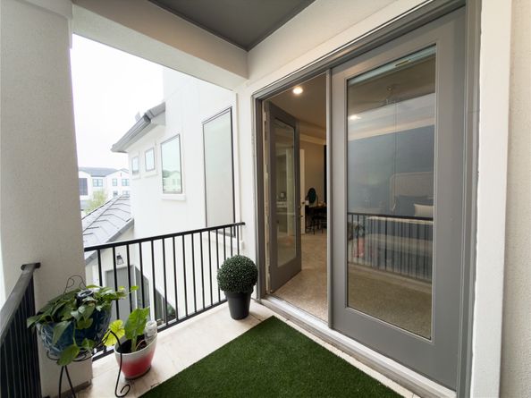 2437 Prairie Hollow Lane, Houston TX 77077