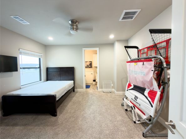 2437 Prairie Hollow Lane, Houston TX 77077