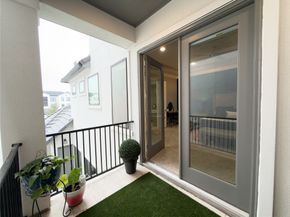 2437 Prairie Hollow Lane, Houston TX 77077