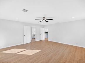 7422 Wiley Road, Houston TX 77016