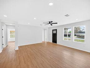 7422 Wiley Road, Houston TX 77016