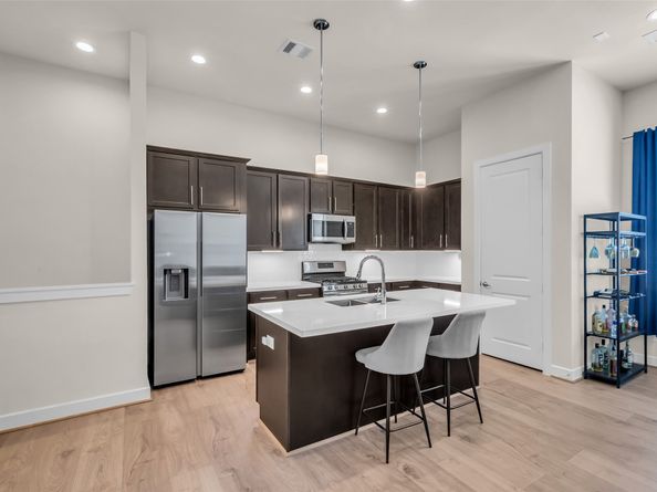 144 Knightsbridge Park Lane, Houston TX 77018