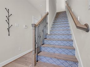 144 Knightsbridge Park Lane, Houston TX 77018