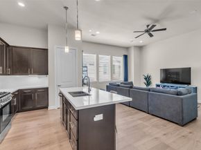 144 Knightsbridge Park Lane, Houston TX 77018