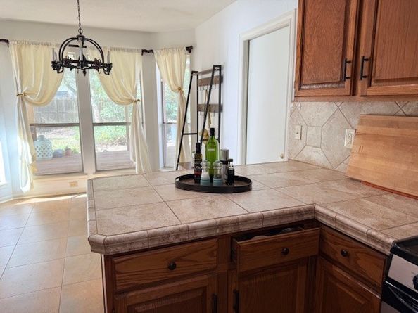 1207 Mabry Mill Road, Houston TX 77062