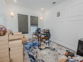 8810 Carousel Lane A, Houston TX 77080